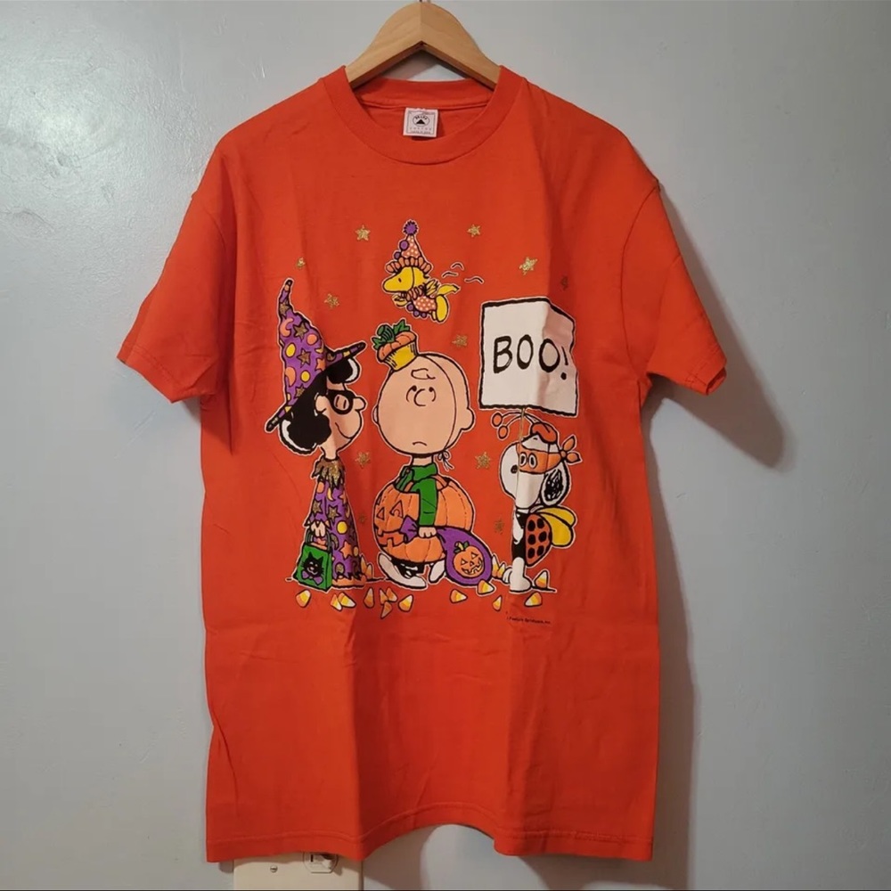 Vintage Peanuts Halloween Snoopy Shirt